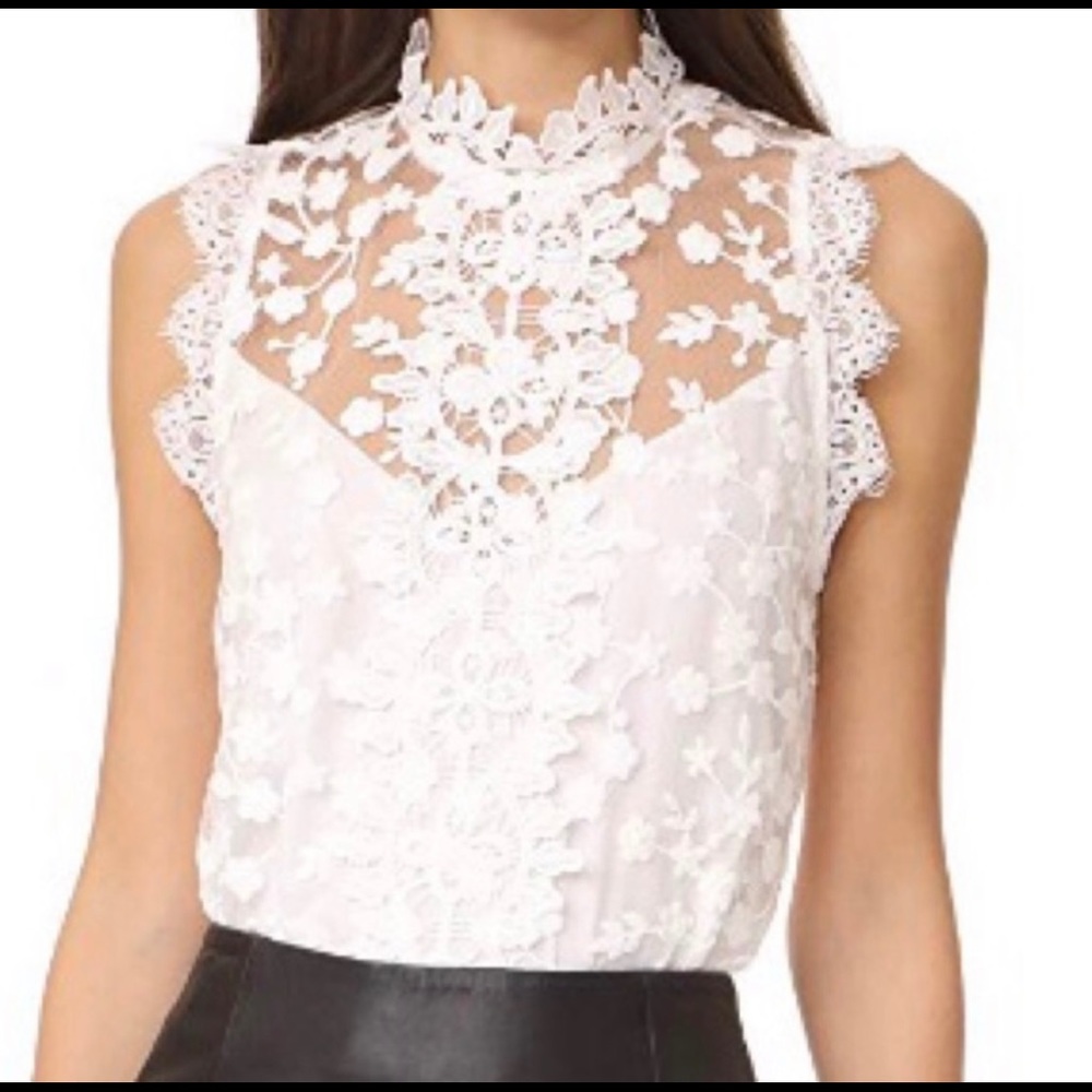 BB Dakota white lace blouse - never worn Size M